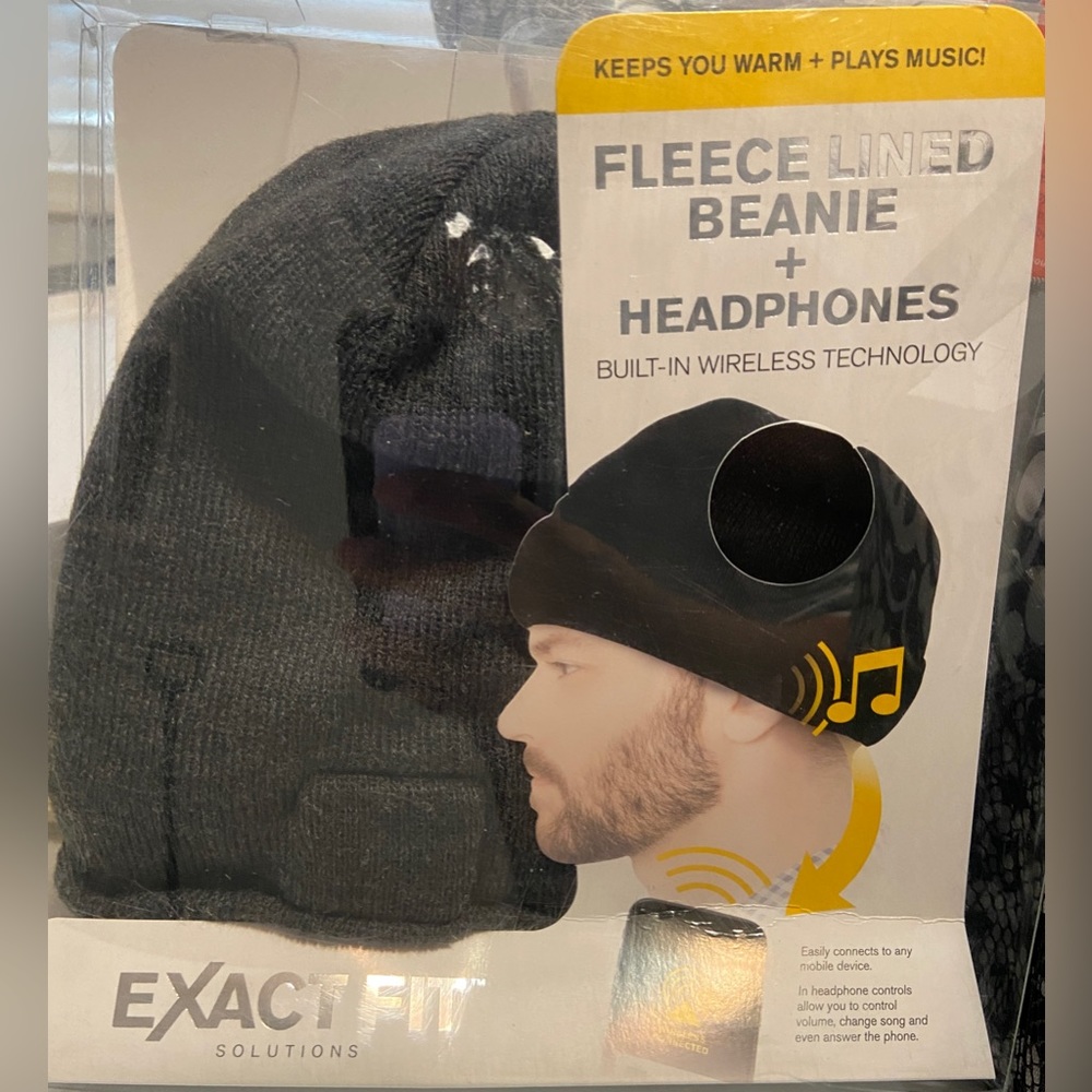 Fleece Lined Beanie with headphones